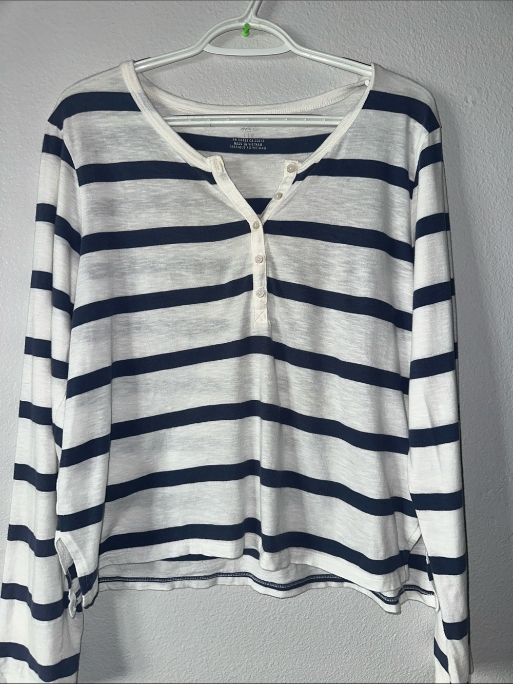 aerie Navy and White Striped Henley Long-Sleeve Top sz L EUC